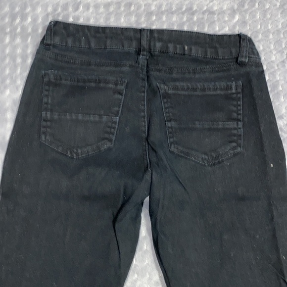 Refuge Ripped Jeans - Picture 6 of 7